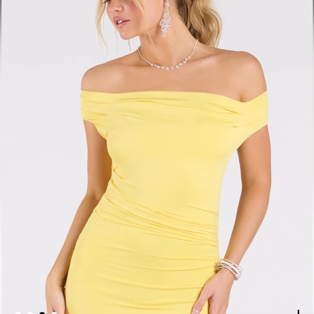 Teagan Sleeveless Cowl Neck Slim Formal Dress